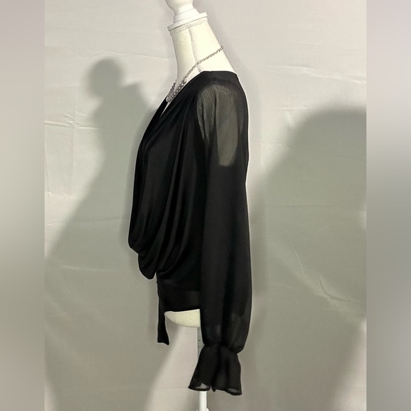 Cute and classy bodysuit - Picture 3 of 6